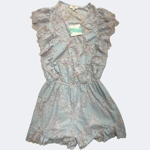 Umgee Lace Applique Ruffle Short Romper‎ NWT